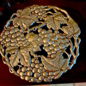 Arthur Court hot plate vintage grape